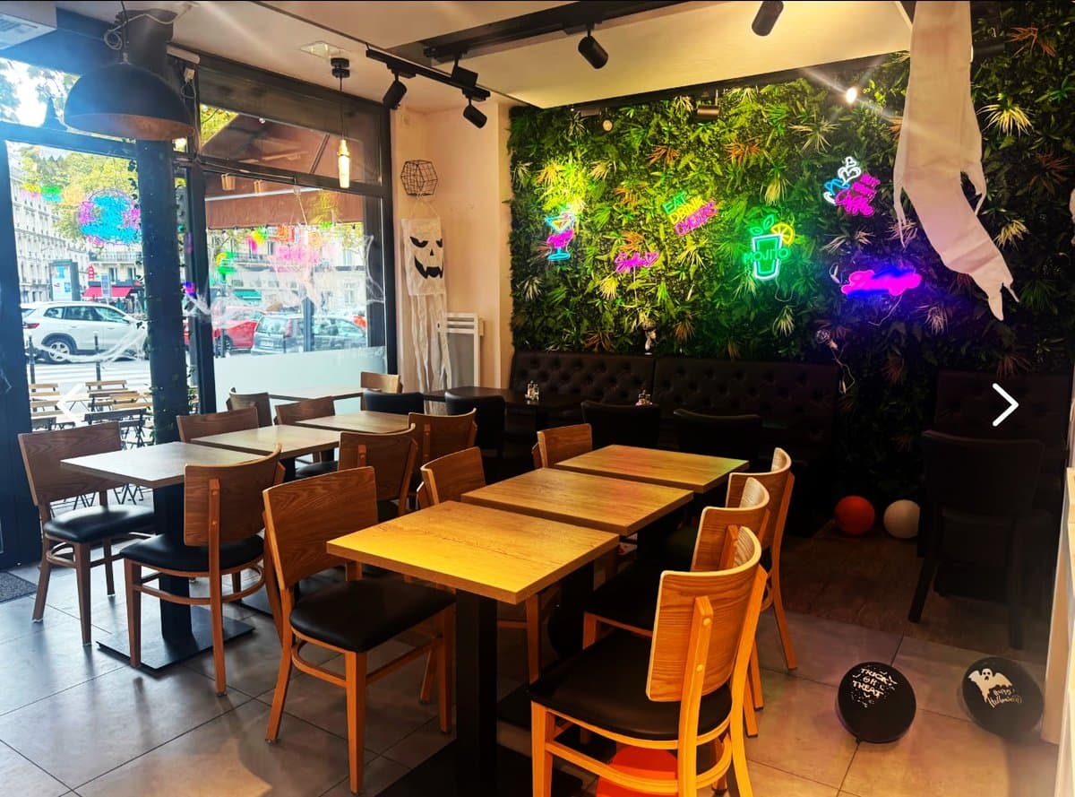 Sophia Lounge