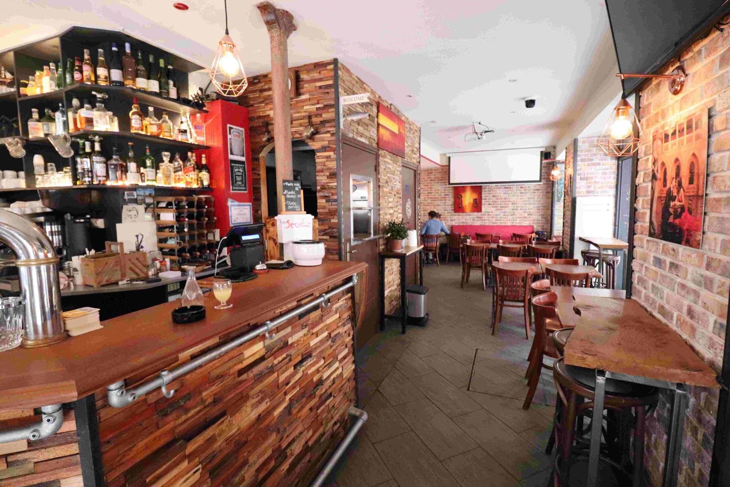 Photo principale de l'établissement Le Hasard Café