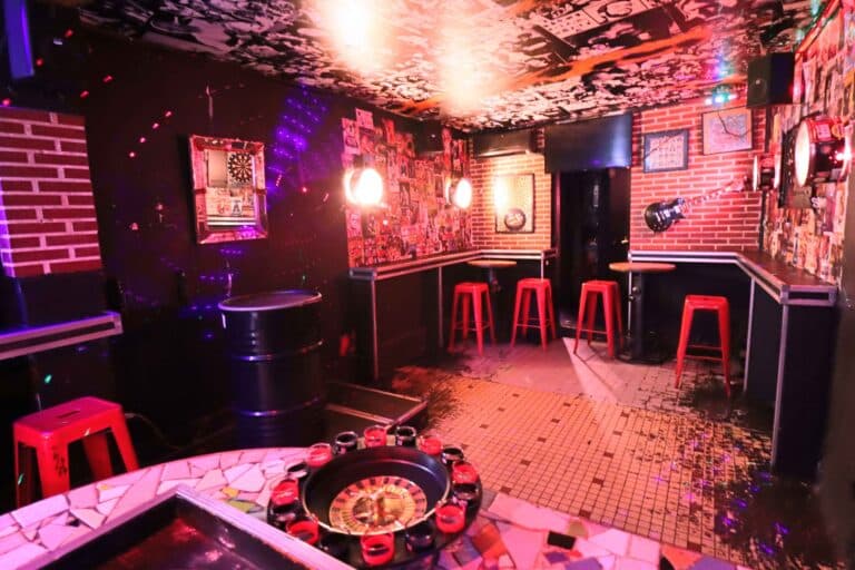 Photo 3 de l'établissement Bisou Bisou Bar