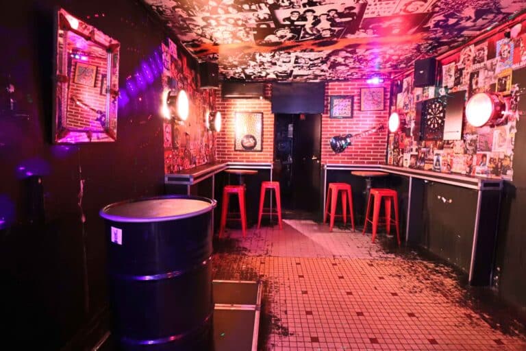 Photo 4 de l'établissement Bisou Bisou Bar