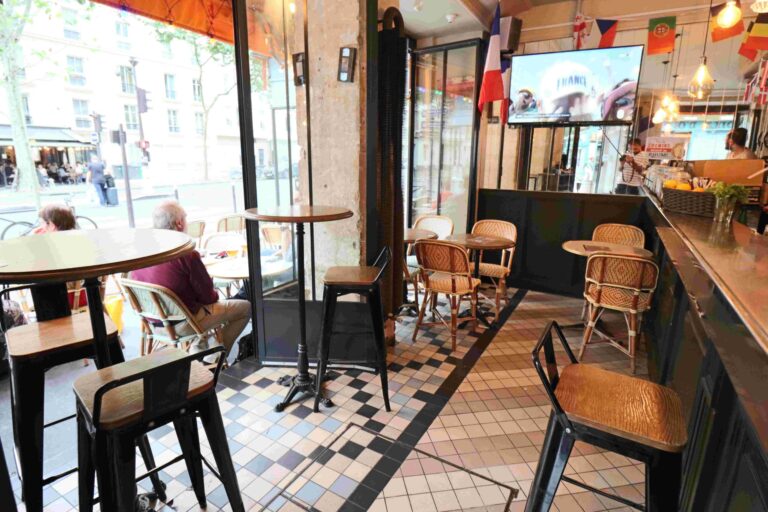 Photo 7 de l'établissement Cafe Colette