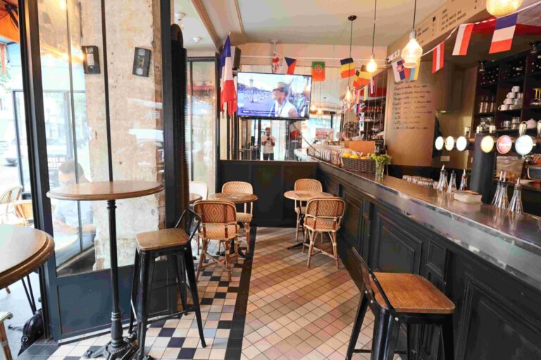 Photo 13 de l'établissement Cafe Colette