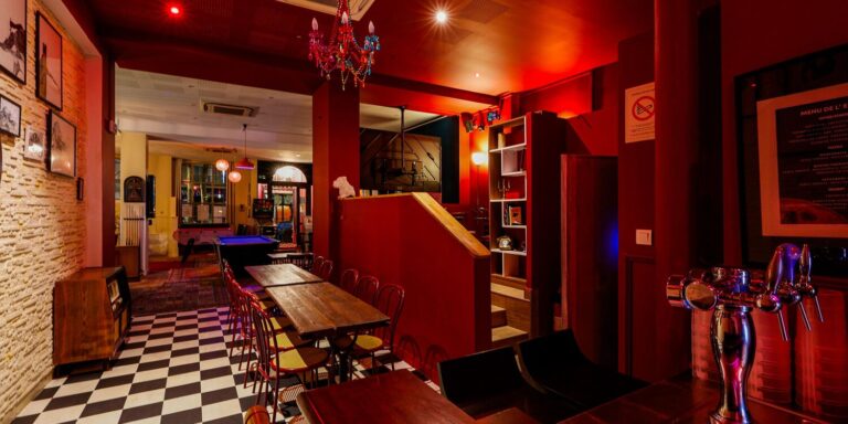 Le Bar
