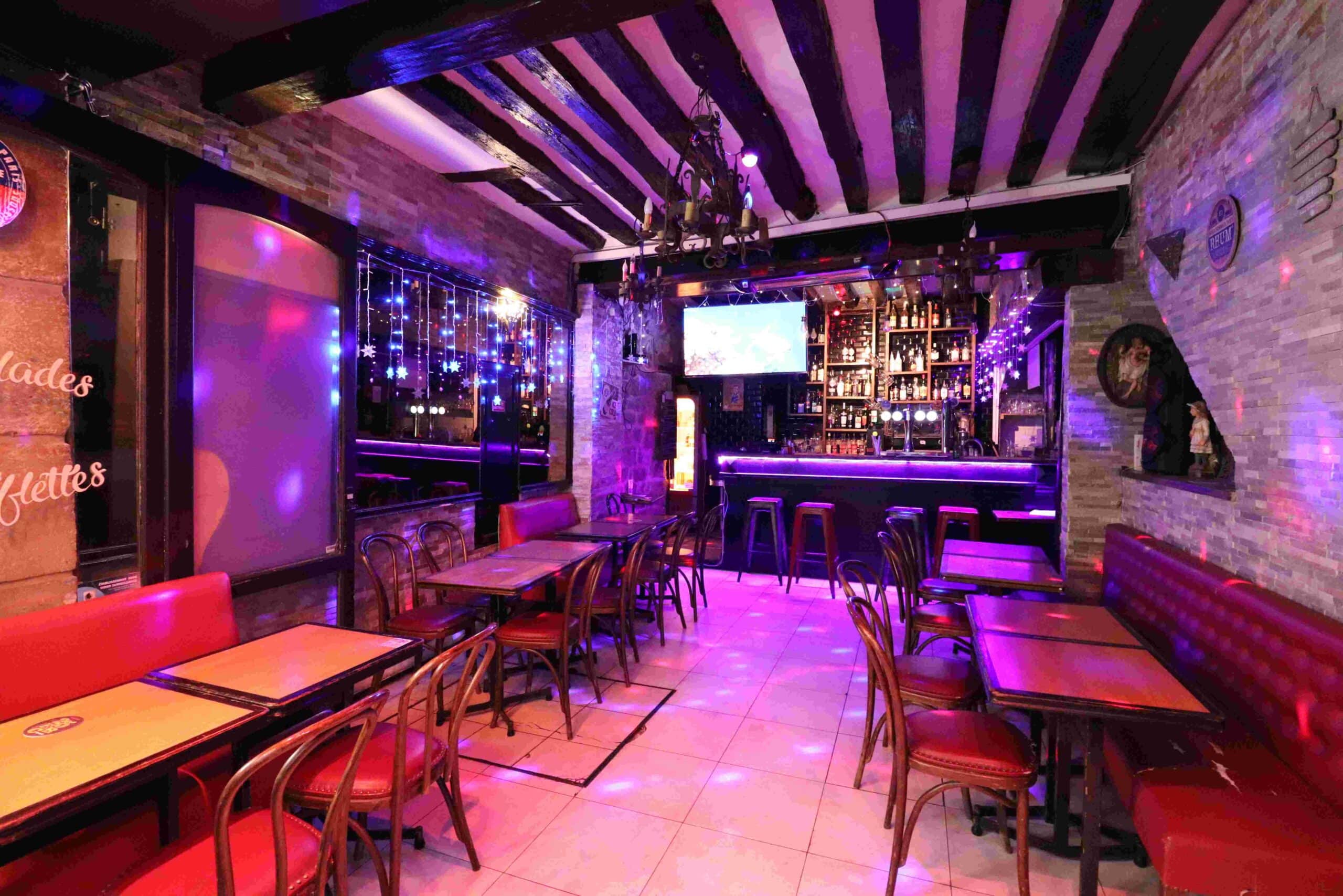 Photo principale de l'établissement Holiday Bar