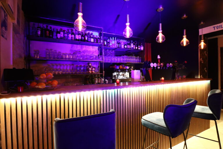 L'Espace bar